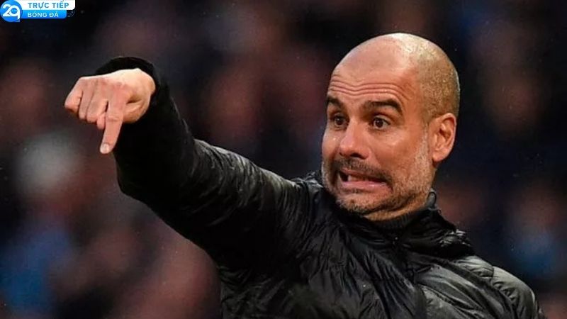 pep-guardiola-roi-man-city-1